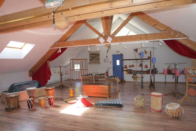 salle de musique en panoramique